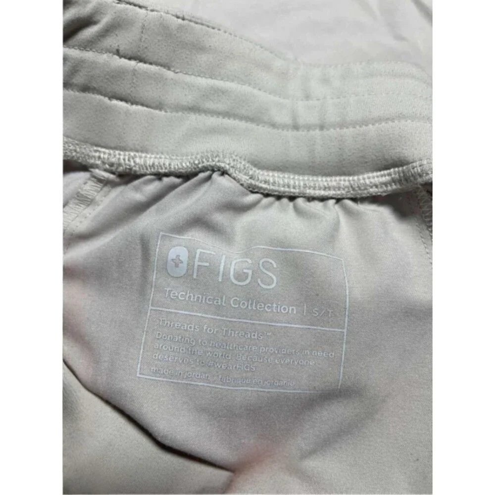 Figs Jogger Scrub Pants Men's Small Beige Cargo Work Casual Technical
